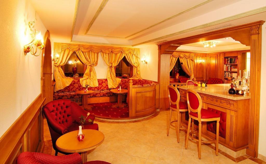 Alpentirolis Hotel Buitenkant foto
